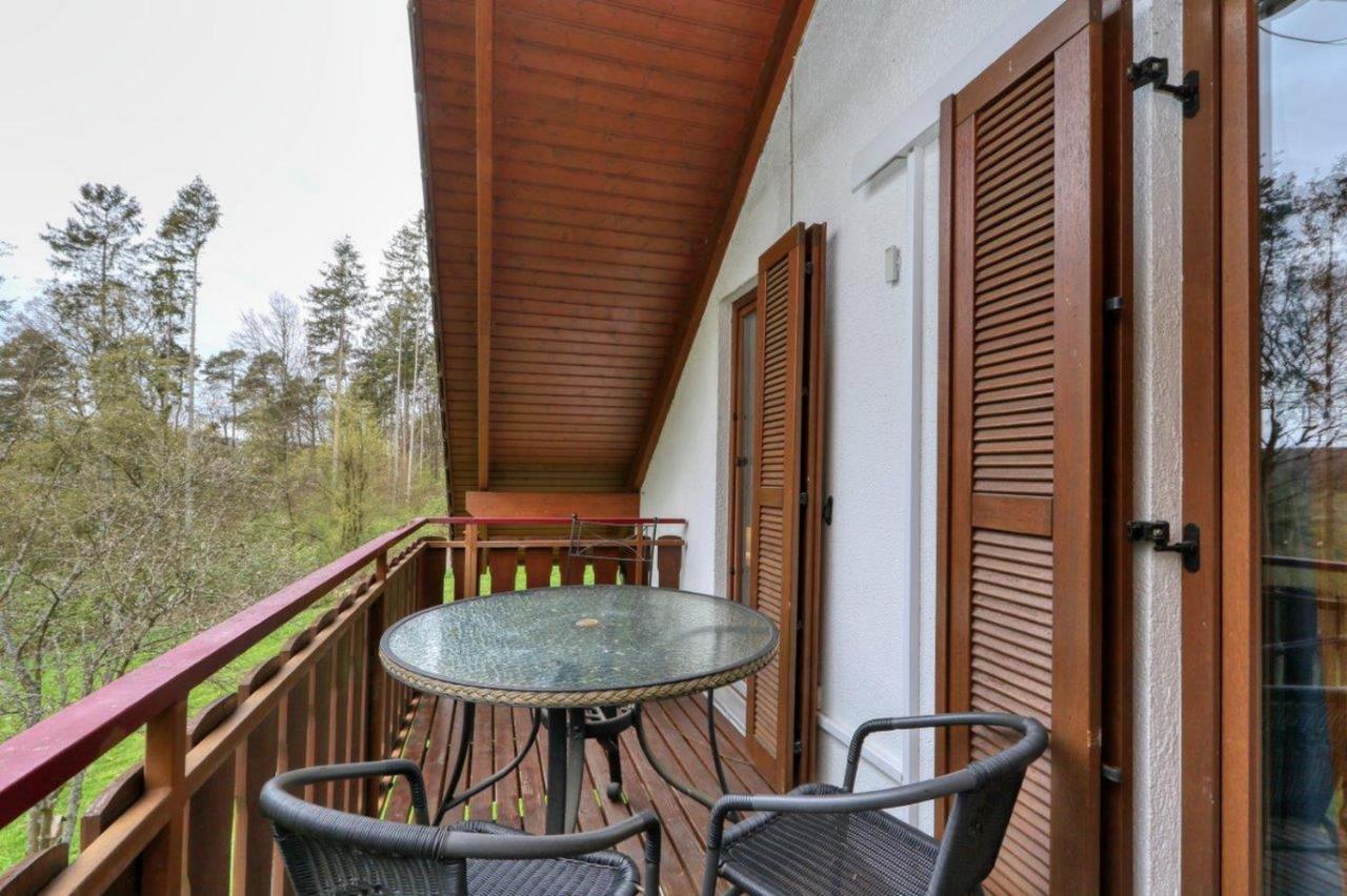 Seepark Kirchheim Ferienhaus Bei Zeta Mit Sauna 외부 사진